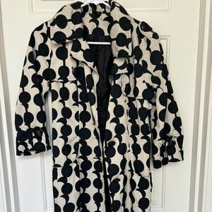 Stylish lightweight coat